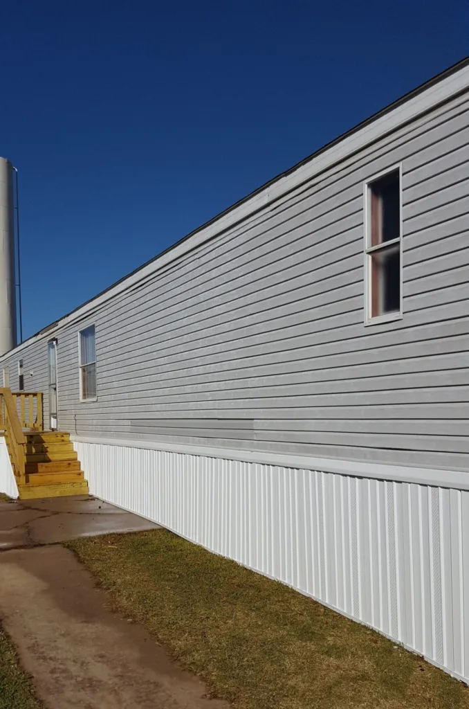 Before and after soft wash vinyl siding pressure washing service in Yukon OK