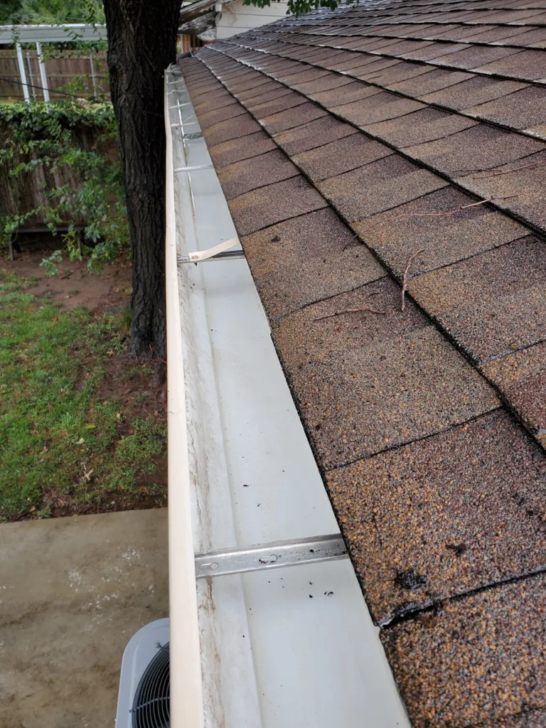 Gutter cleaning Oklahoma City
